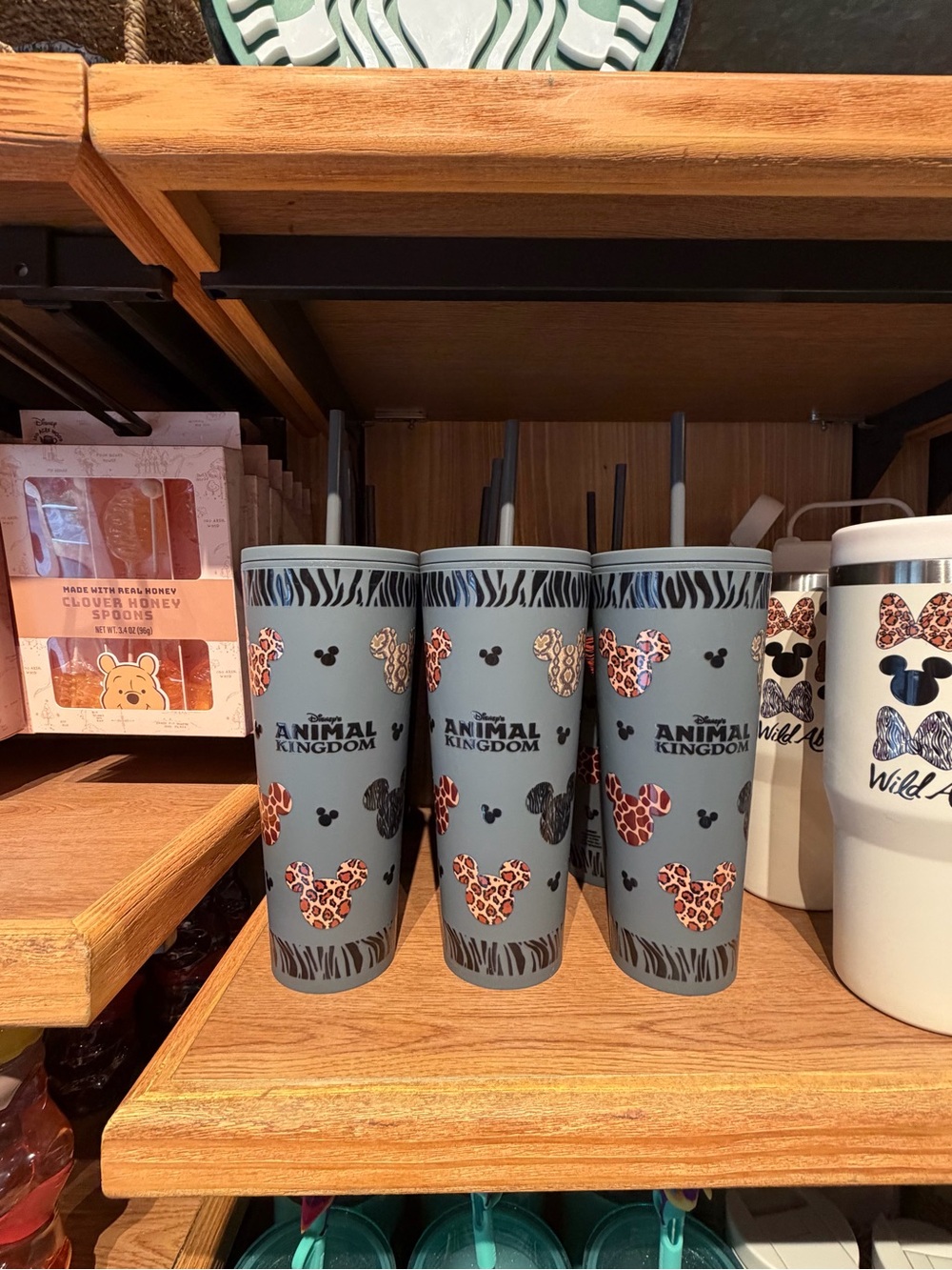 NEW Disney Tumbler With Straw 20oz Animal Kingdom Animal Print Mickey Icons 🦒🦓🐆🐊